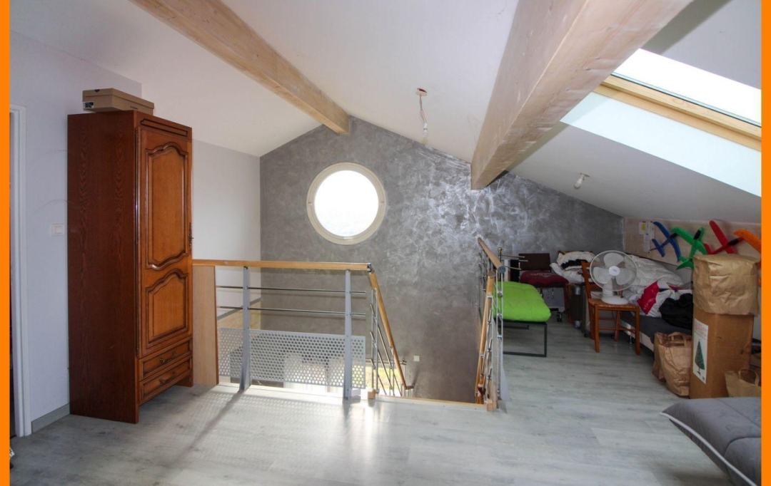 LOGI-C : Maison / Villa | DAGNEUX (01120) | 248 m2 | 480 000 € 